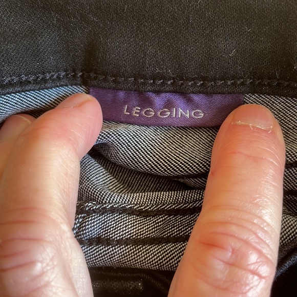 NYDJ  Black Leggings 27”Inseam Lift and Tuck Technology - Picture 5 of 7